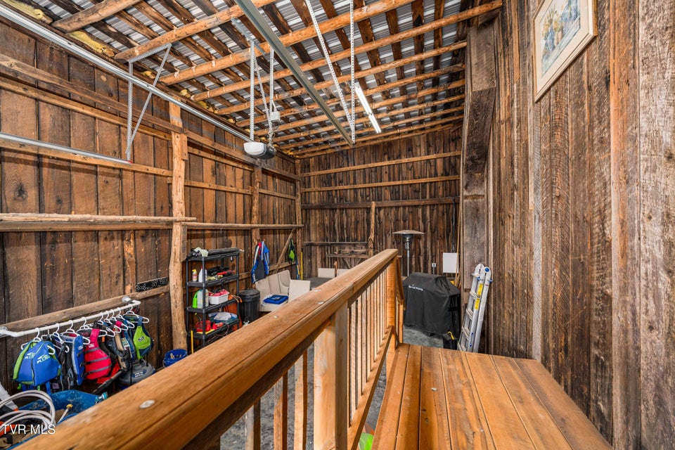 Photo #33: 110 River Lane