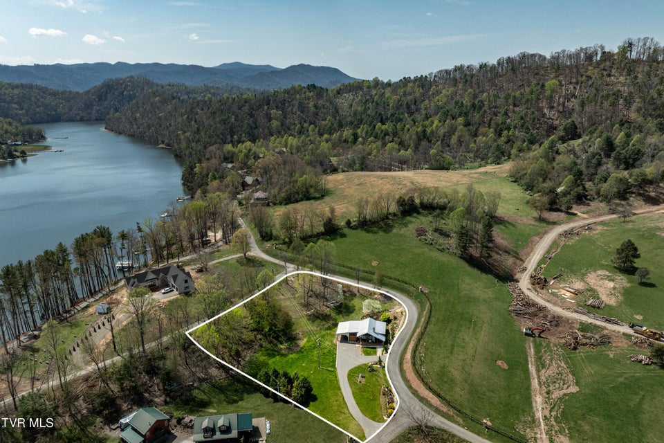 Photo #35: 110 River Lane