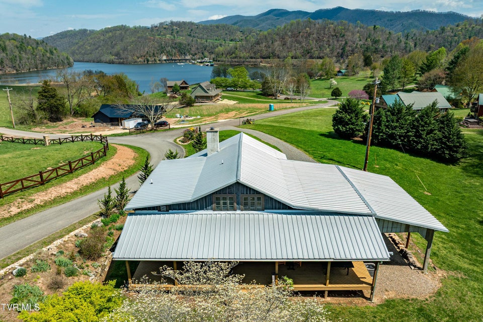 Photo #2: 110 River Lane