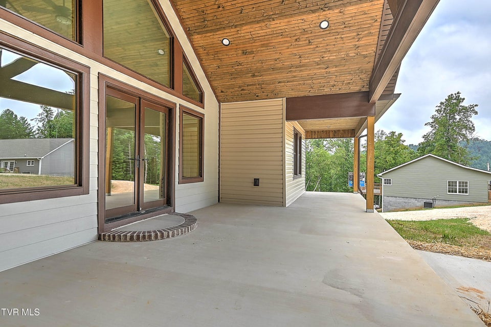 Photo #3: 512 Norris Rd ( Bridle Path) Road