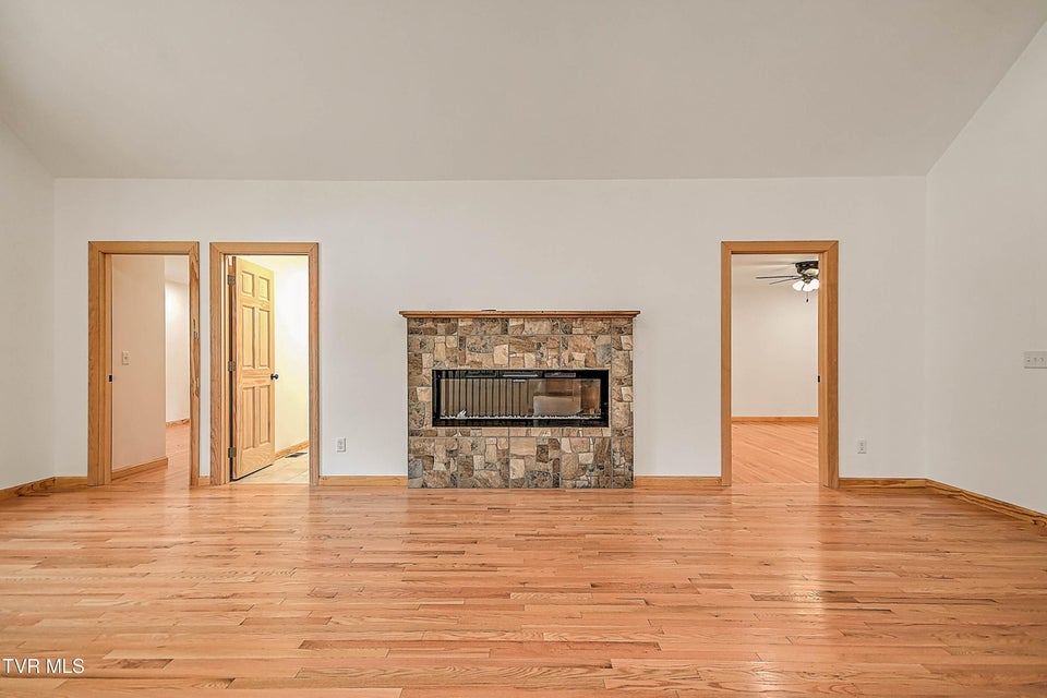 Photo #6: 512 Norris Rd ( Bridle Path) Road