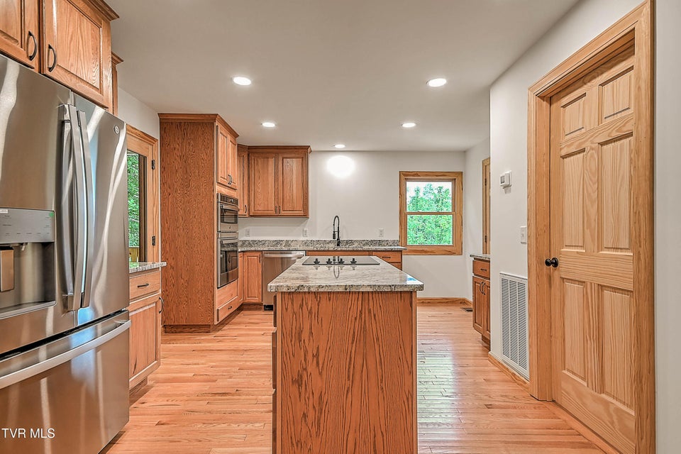 Photo #8: 512 Norris Rd ( Bridle Path) Road