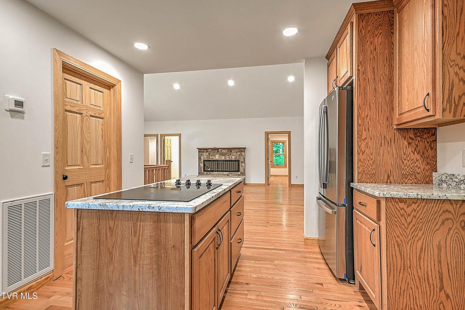 Photo #12: 512 Norris Rd ( Bridle Path) Road