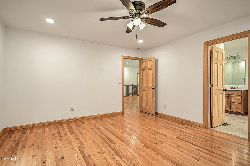 Photo #18: 512 Norris Rd ( Bridle Path) Road