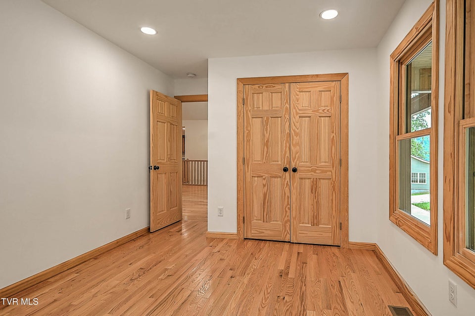 Photo #24: 512 Norris Rd ( Bridle Path) Road