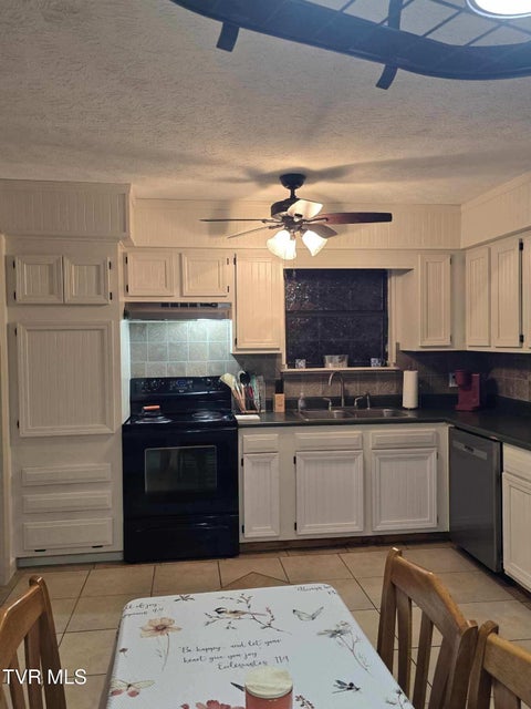 Photo #7: 3525 James Phillips Way