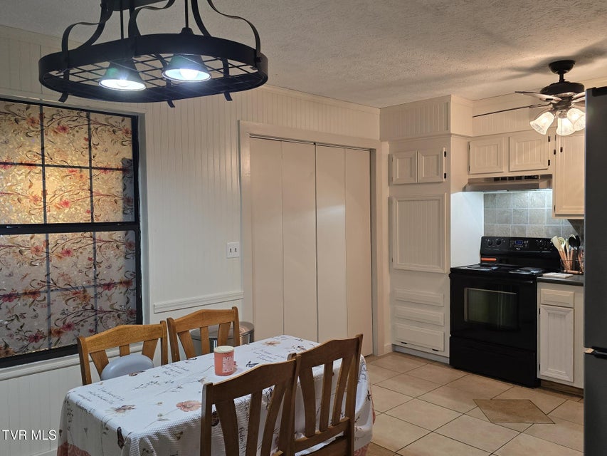 Photo #8: 3525 James Phillips Way