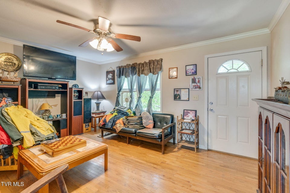 Photo #5: 1409 Daisy Street