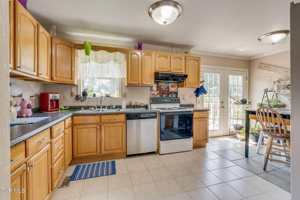 Photo #7: 1409 Daisy Street