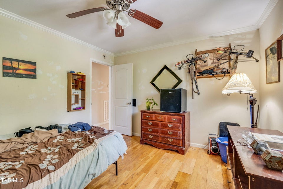 Photo #16: 1409 Daisy Street