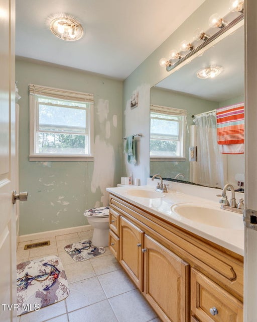 Photo #17: 1409 Daisy Street