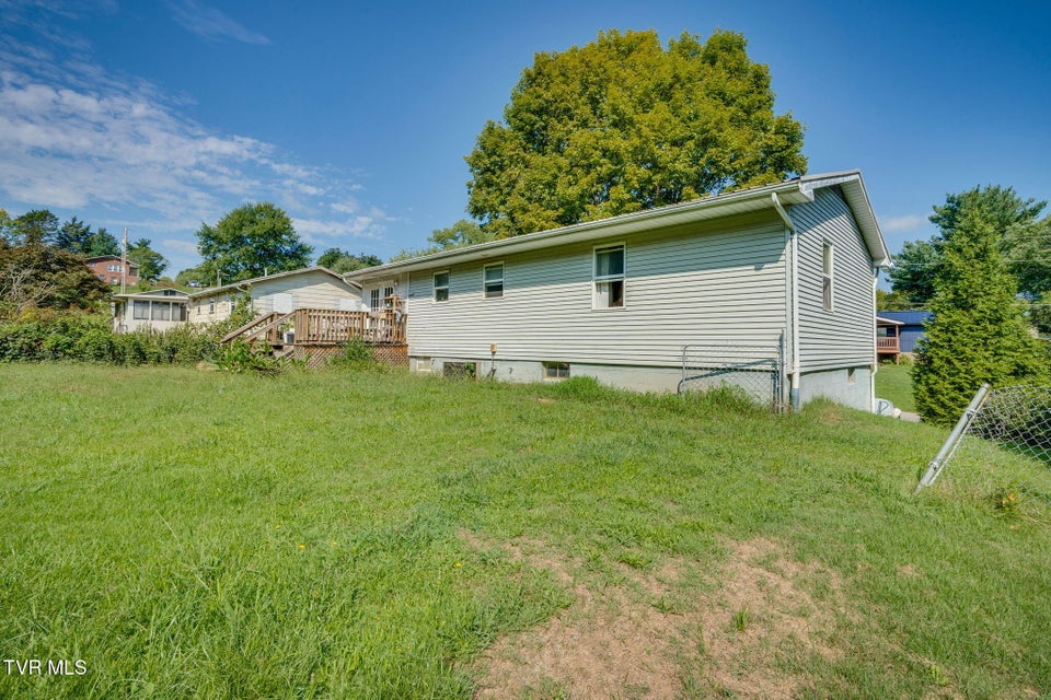 Photo #24: 1409 Daisy Street