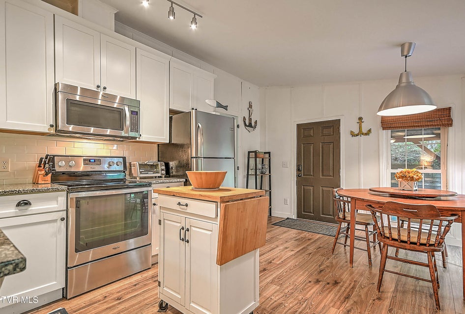 Photo #11: 162 Lakeside Drive