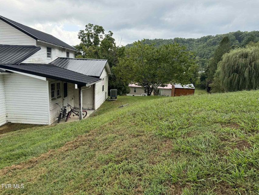 Photo #4: 8309 Maddison Lane