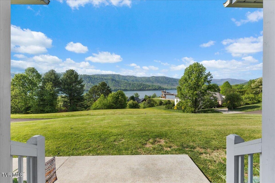 Photo #7: 221 Harbor View Road