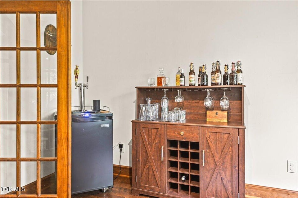 Photo #15: 221 Harbor View Road