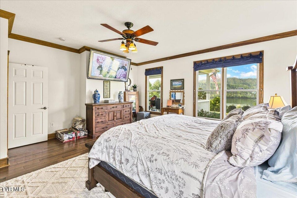 Photo #17: 221 Harbor View Road