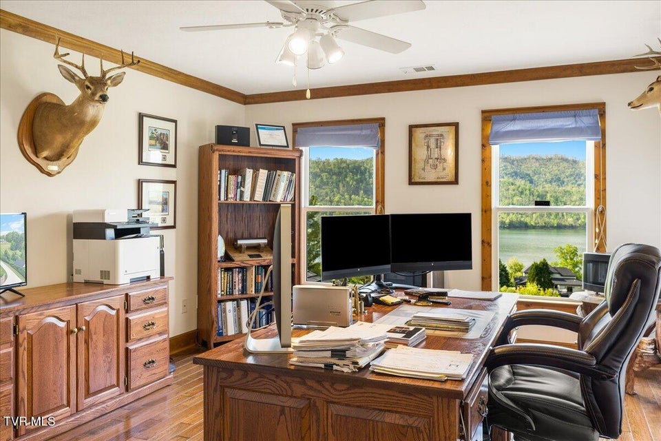 Photo #33: 221 Harbor View Road