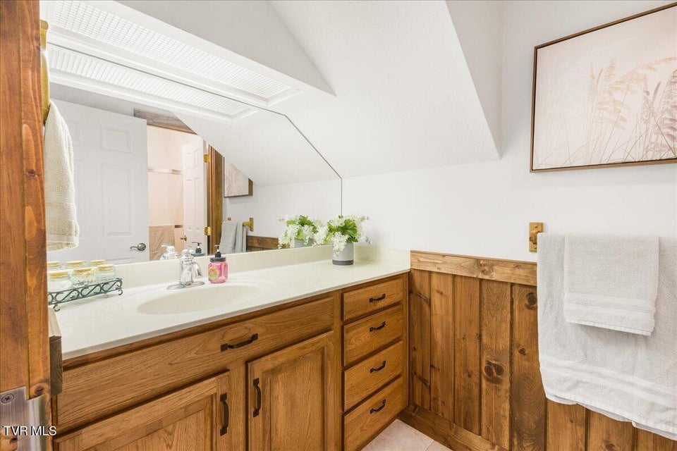 Photo #38: 221 Harbor View Road