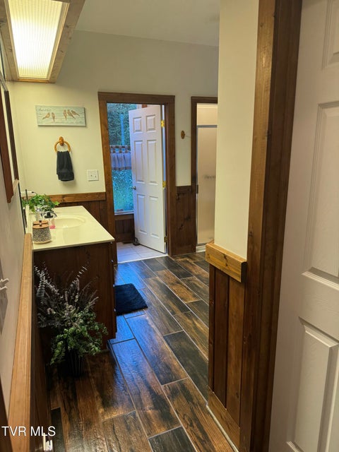 Photo #46: 221 Harbor View Road