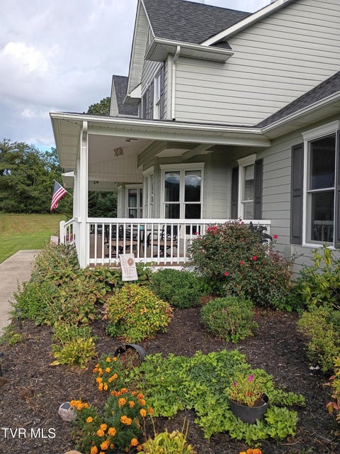 Photo #51: 221 Harbor View Road