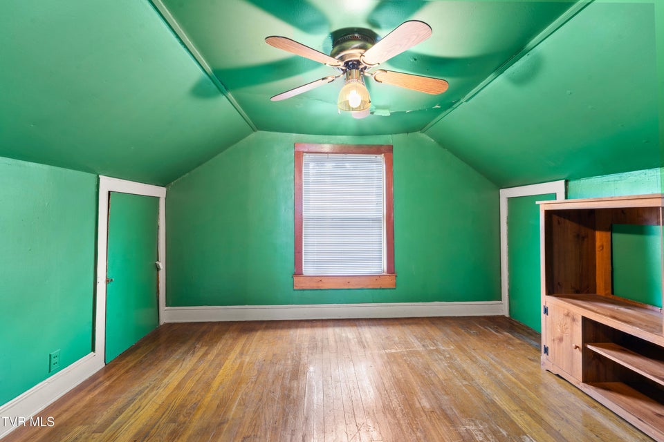 Photo #21: 13390 Glenbrook Avenue