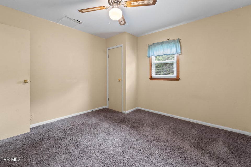 Photo #7: 13390 Glenbrook Avenue