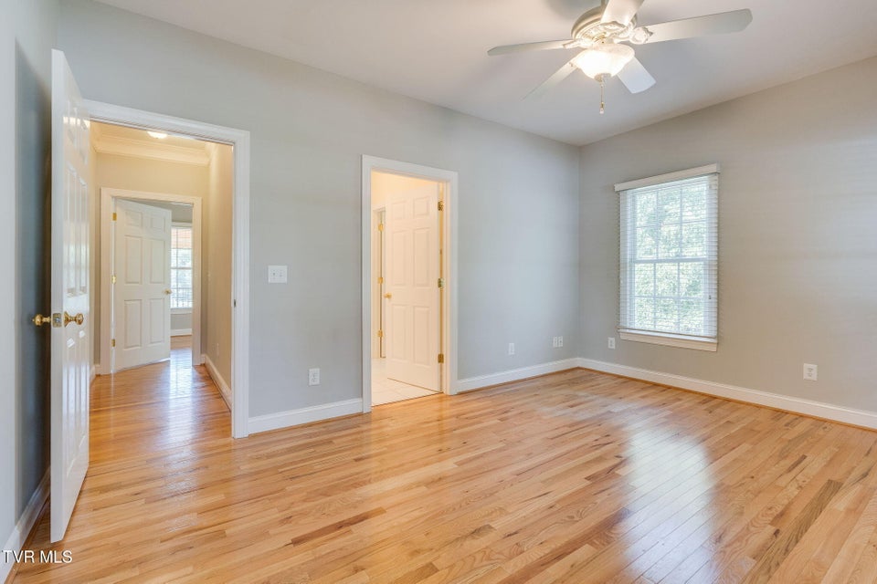 Photo #28: 3 Strawflower Place