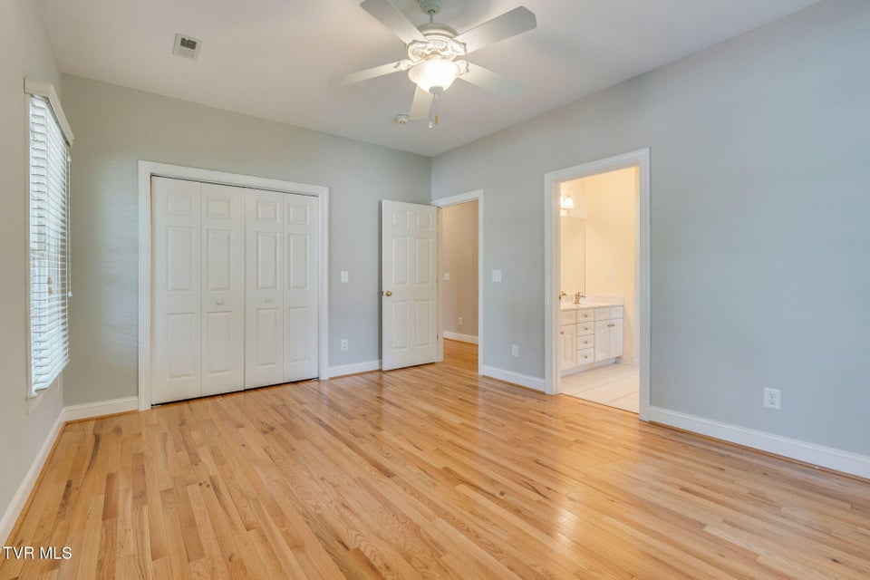 Photo #29: 3 Strawflower Place