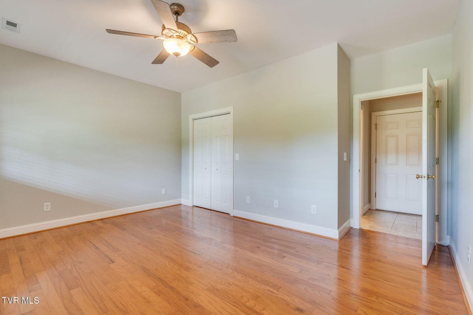 Photo #43: 3 Strawflower Place