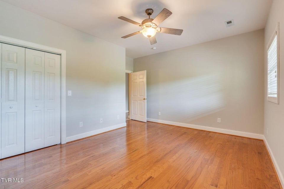 Photo #44: 3 Strawflower Place