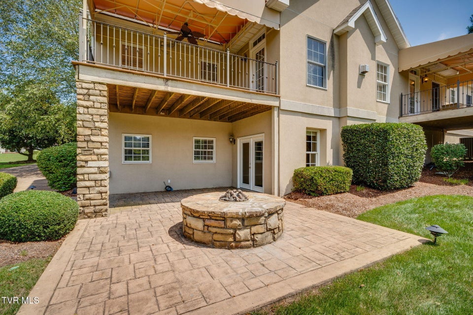 Photo #61: 3 Strawflower Place