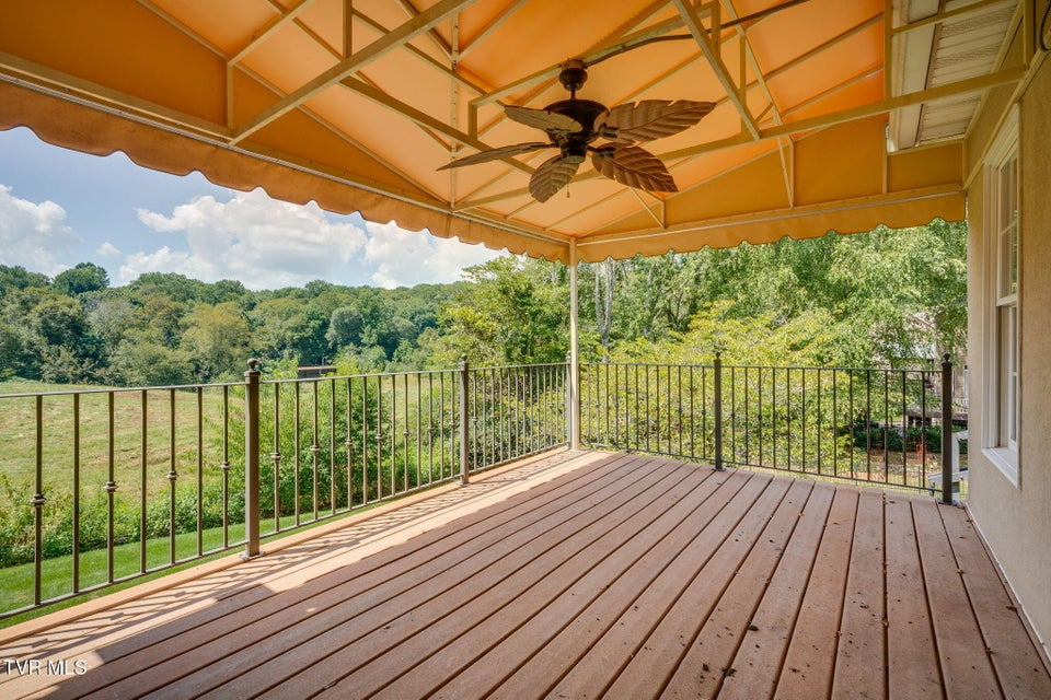 Photo #69: 3 Strawflower Place