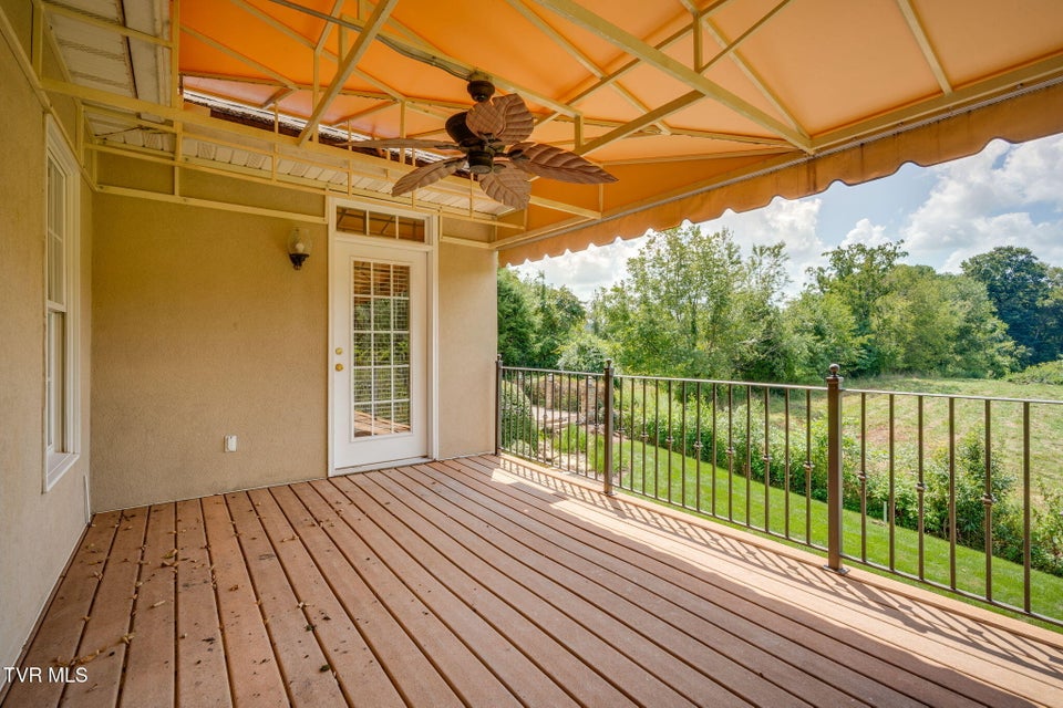 Photo #70: 3 Strawflower Place