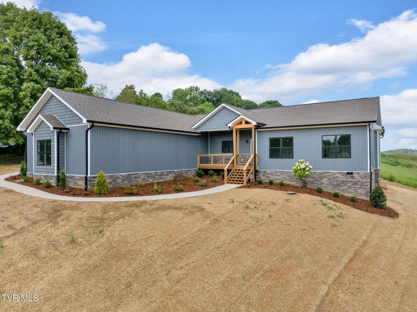 Photo #2: 1208 Olde Oaks Drive