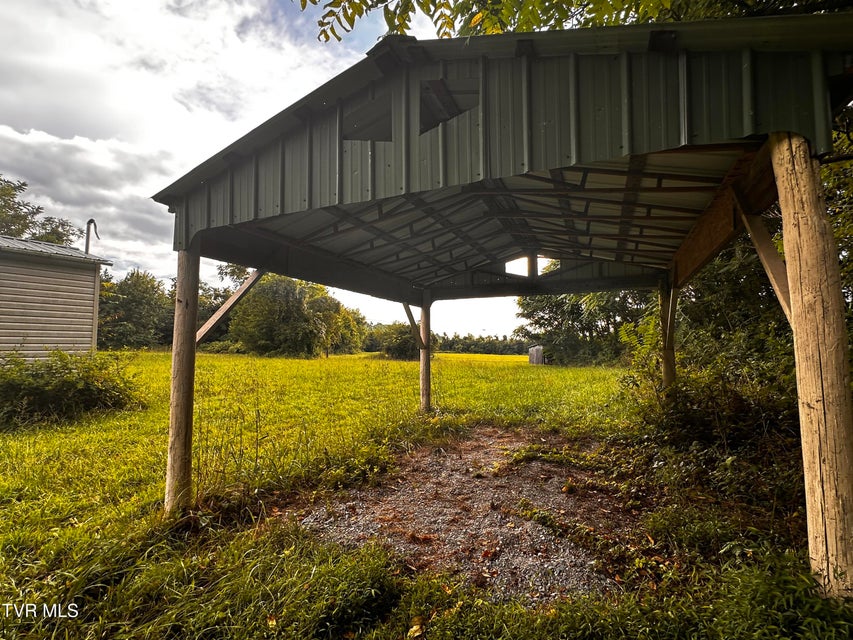 Photo #6: 2725 Greystone Road