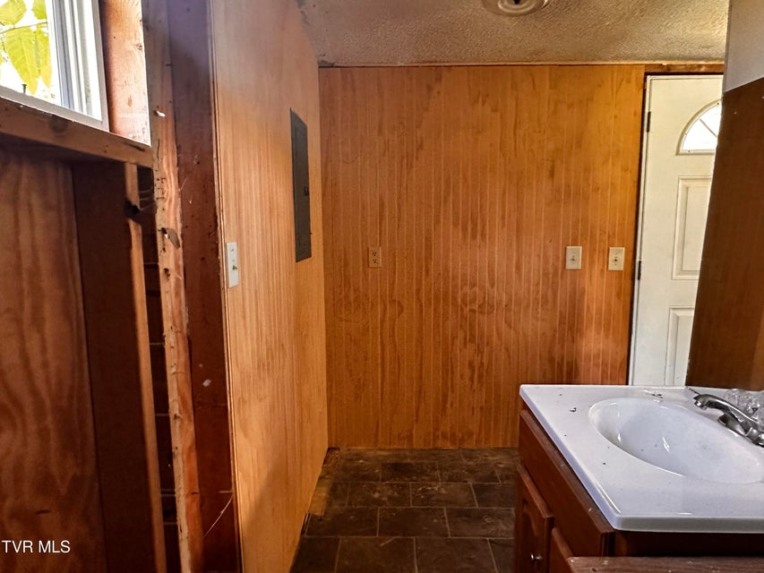 Photo #22: 2725 Greystone Road