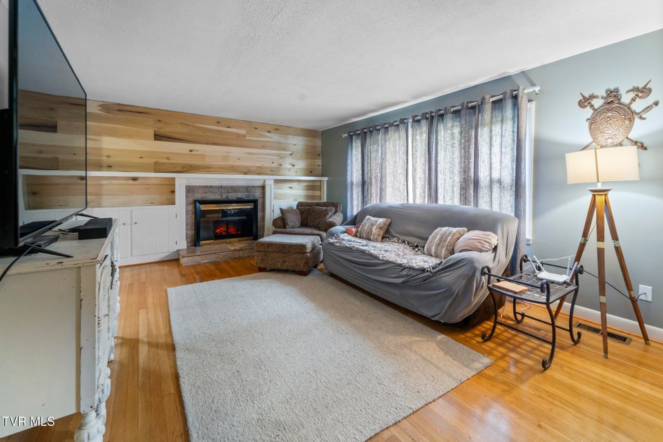 Photo #12: 403 Martindale Road