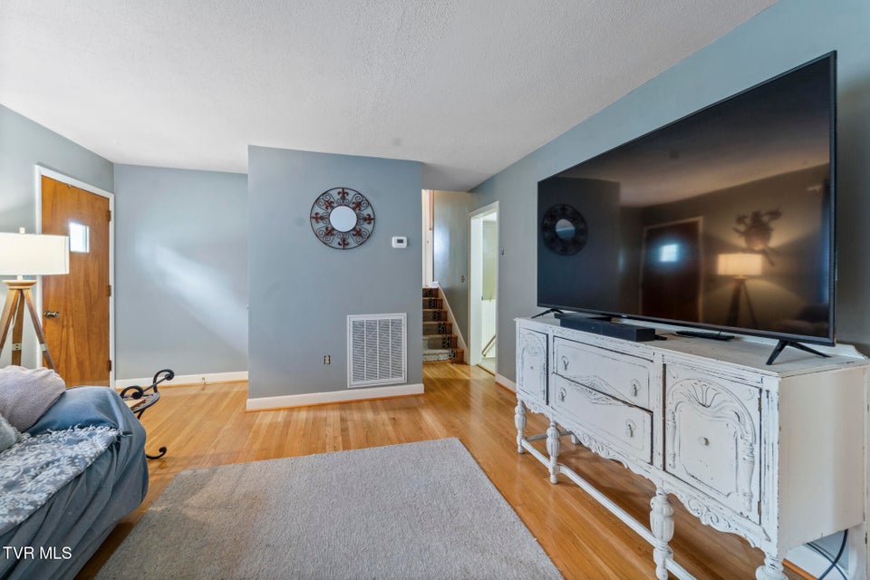 Photo #15: 403 Martindale Road