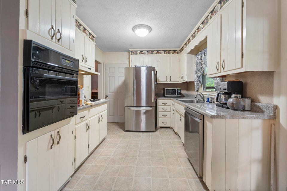 Photo #16: 403 Martindale Road