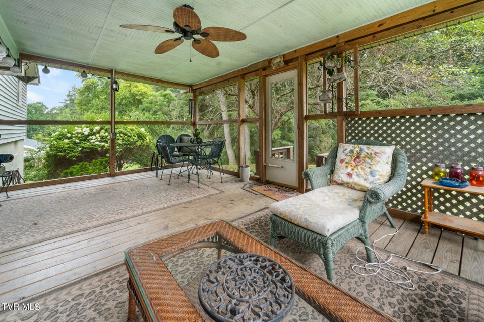 Photo #34: 403 Martindale Road