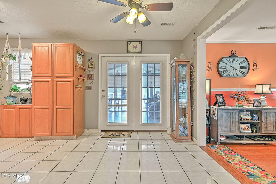 Photo #9: 309 Hawkins Avenue