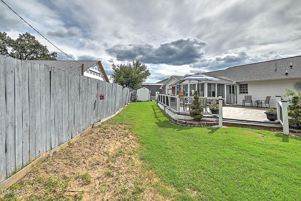 Photo #39: 309 Hawkins Avenue