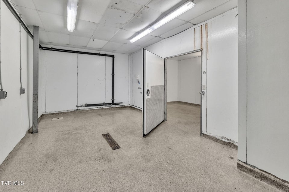 Photo #15: 510 Glade Street