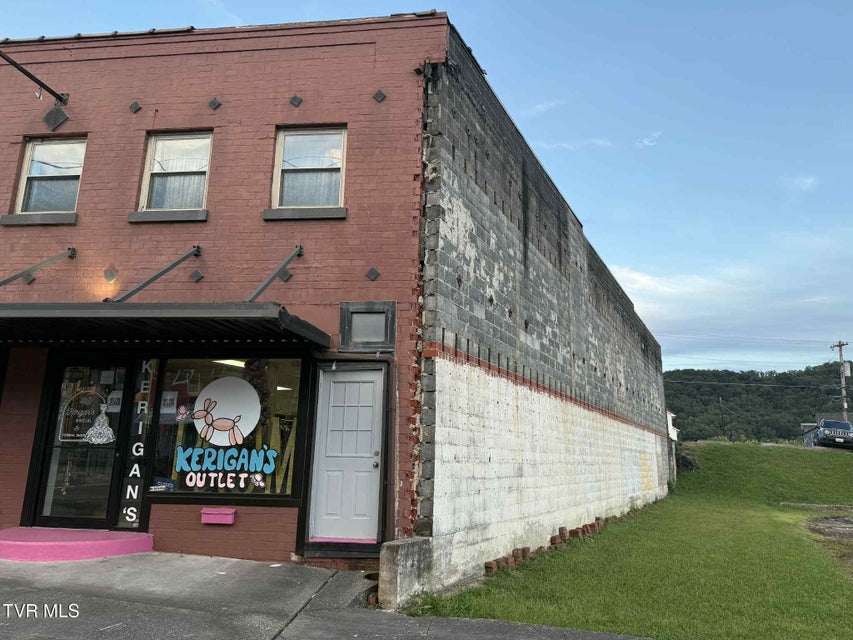 Photo #4: 510 Wood Avenue