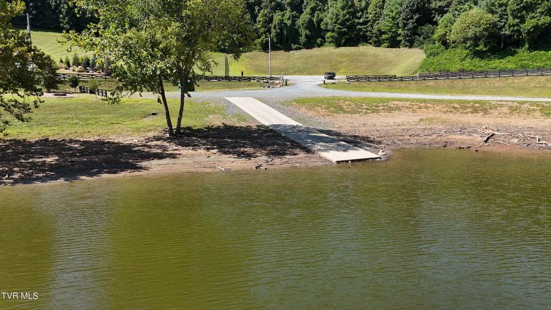 Photo #78: Tr 40 Cowan Town Road