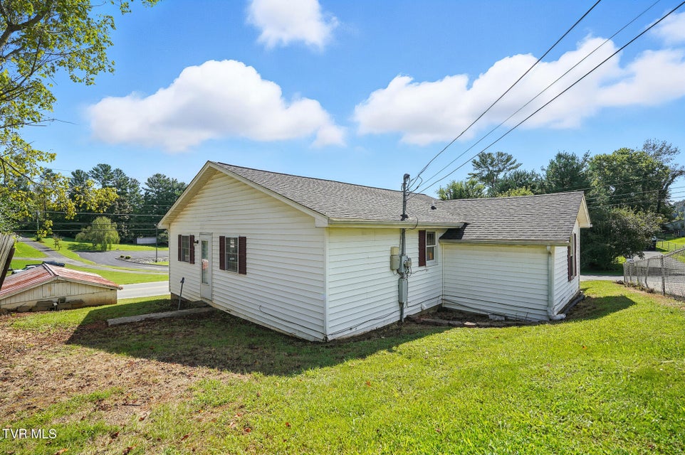 Photo #19: 204 Midway Drive