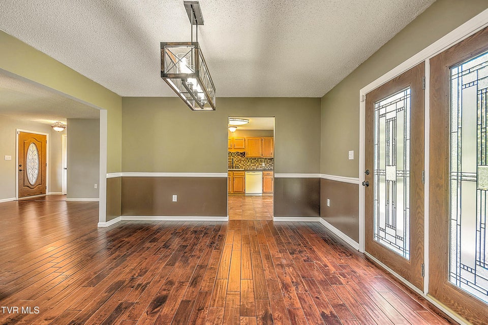 Photo #8: 685 Valley Drive