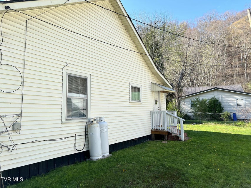 Photo #5: 2921 Imboden Road