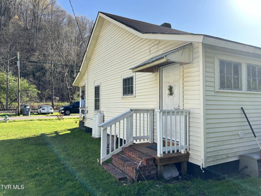 Photo #6: 2921 Imboden Road